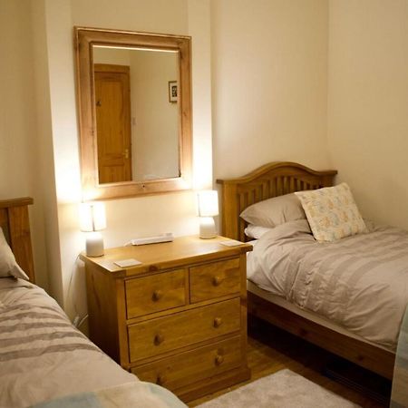 Newly Refurbed Home With Free Parking Edimburgo Exterior foto